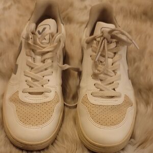 Veja Women's White and Beige Sneakers